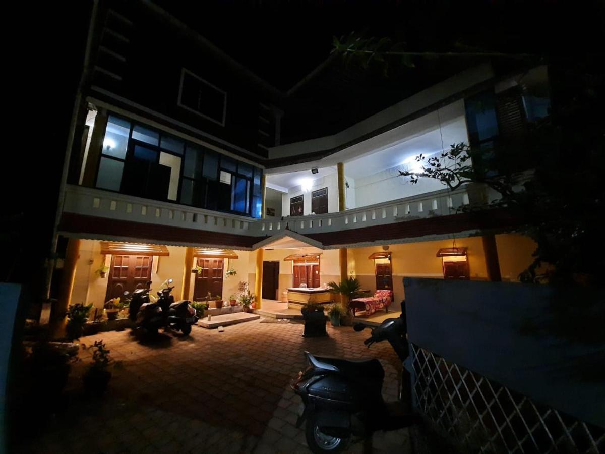 Bed and Breakfast Coco Le Palm Alappuzha Екстер'єр фото